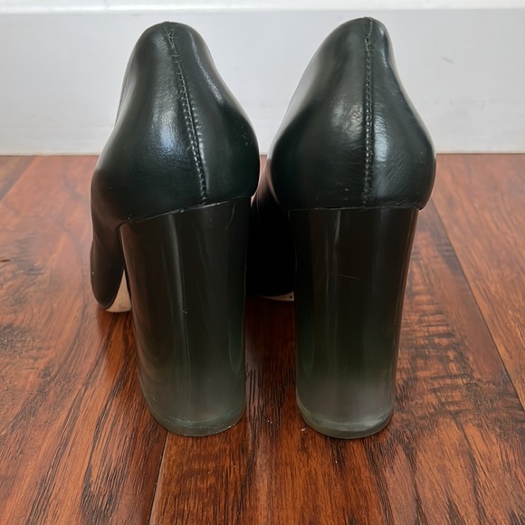 Tory barch size 8 1/2 - Picture 4 of 6